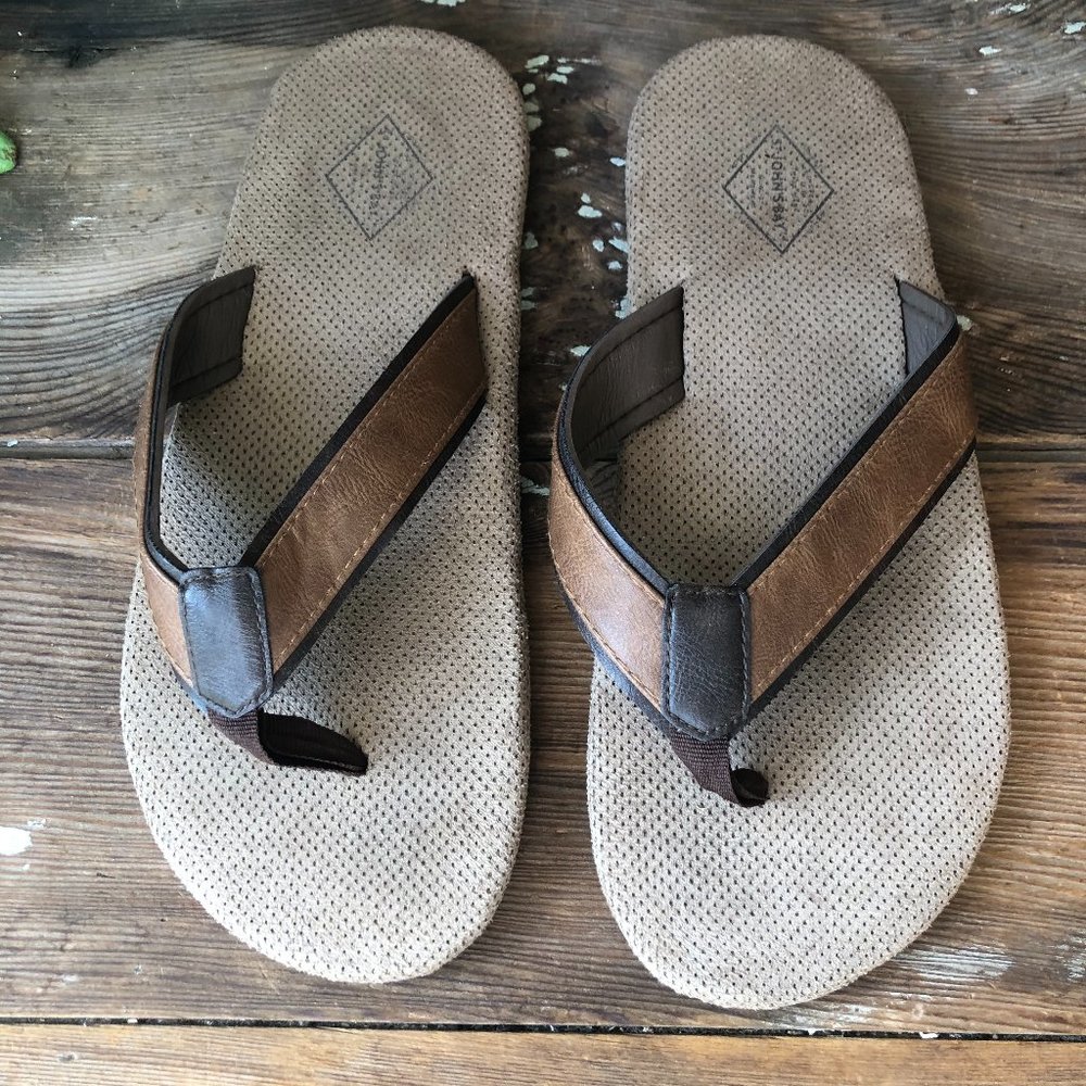 NWOT Mens St Johns Bay Sandal Flip Flops Blue Brown Suede Size L or 11/12